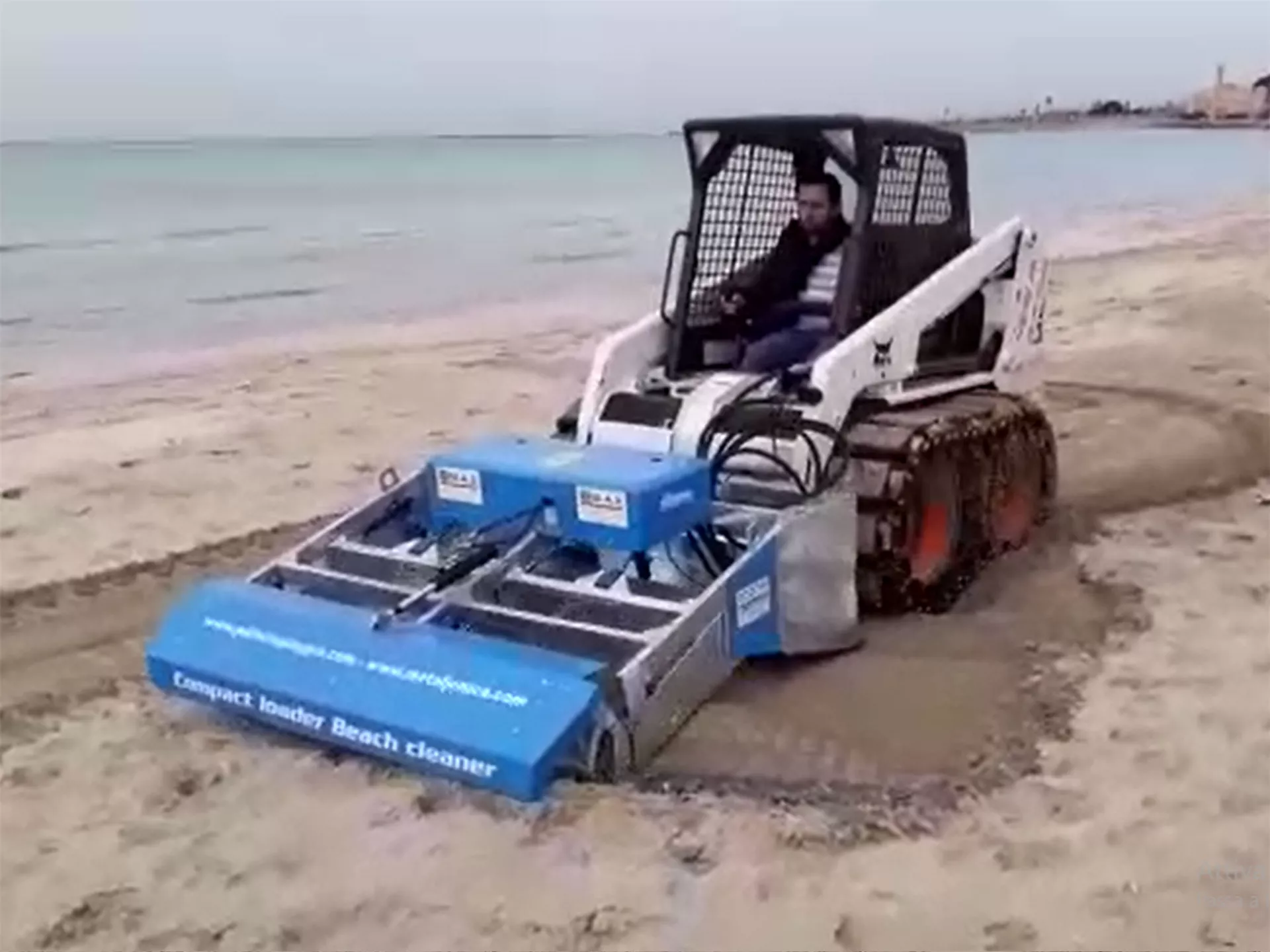 Beach Cleaning Machine Behind Tractor: Evolution 165